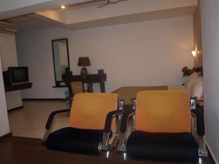 Hotel Maan Residency Ahmedabad Luaran gambar